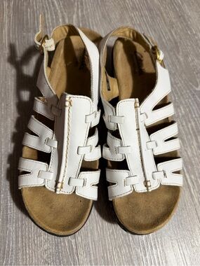 Clarks Lexi Marigold White Leather Strappy Wedge Sandals - US 7.5